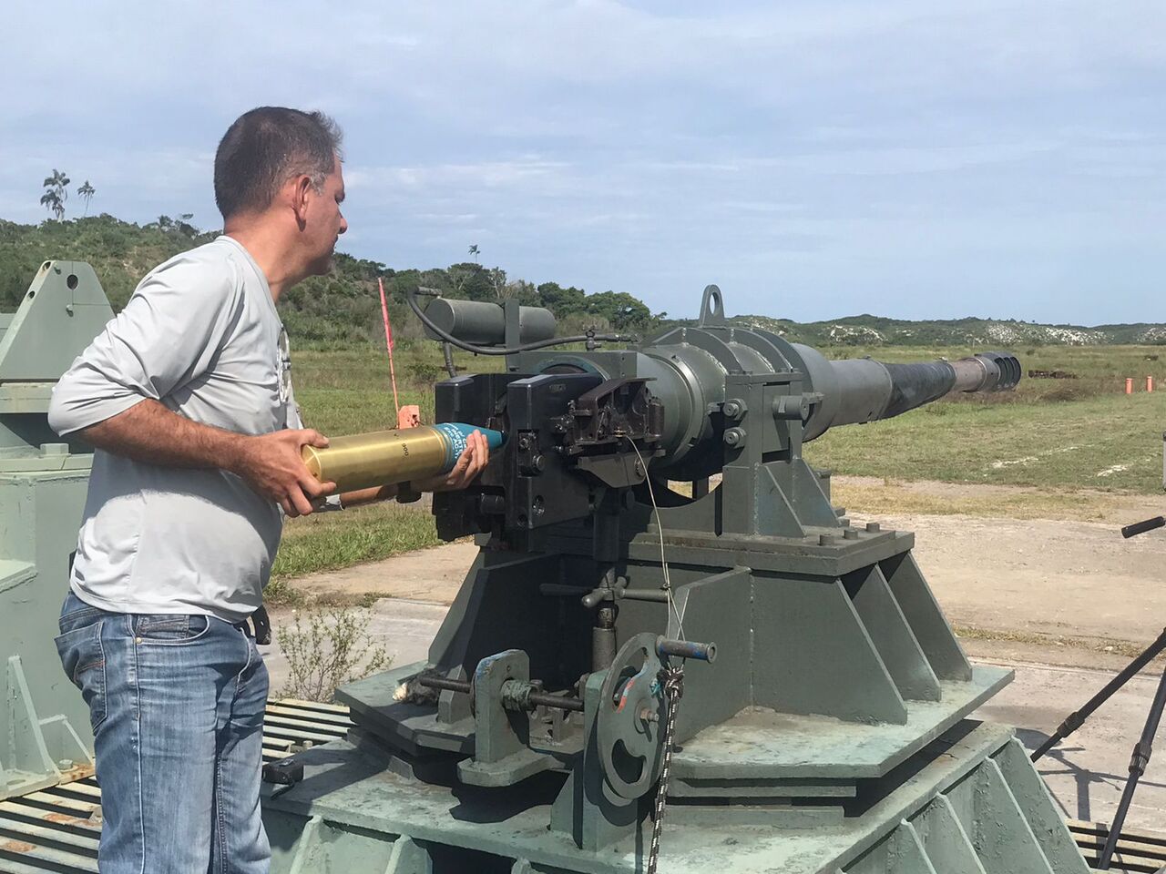 Centro de Avaliações do Exército apoia tiro de ensaio balístico da