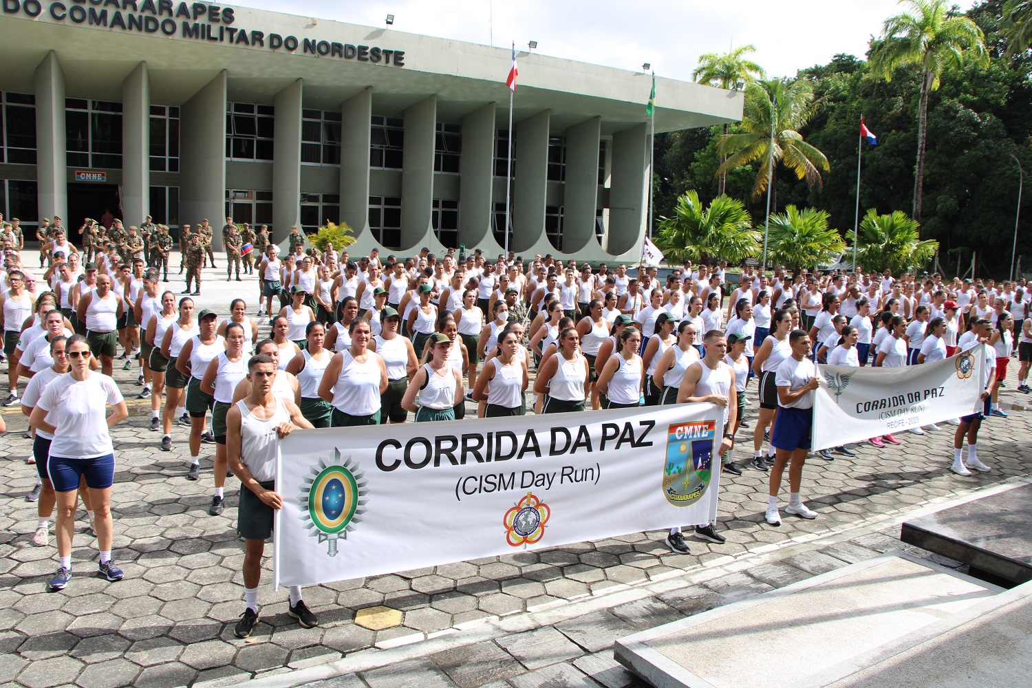 Corrida da Paz promove integração entre Forças Armadas e sociedade em