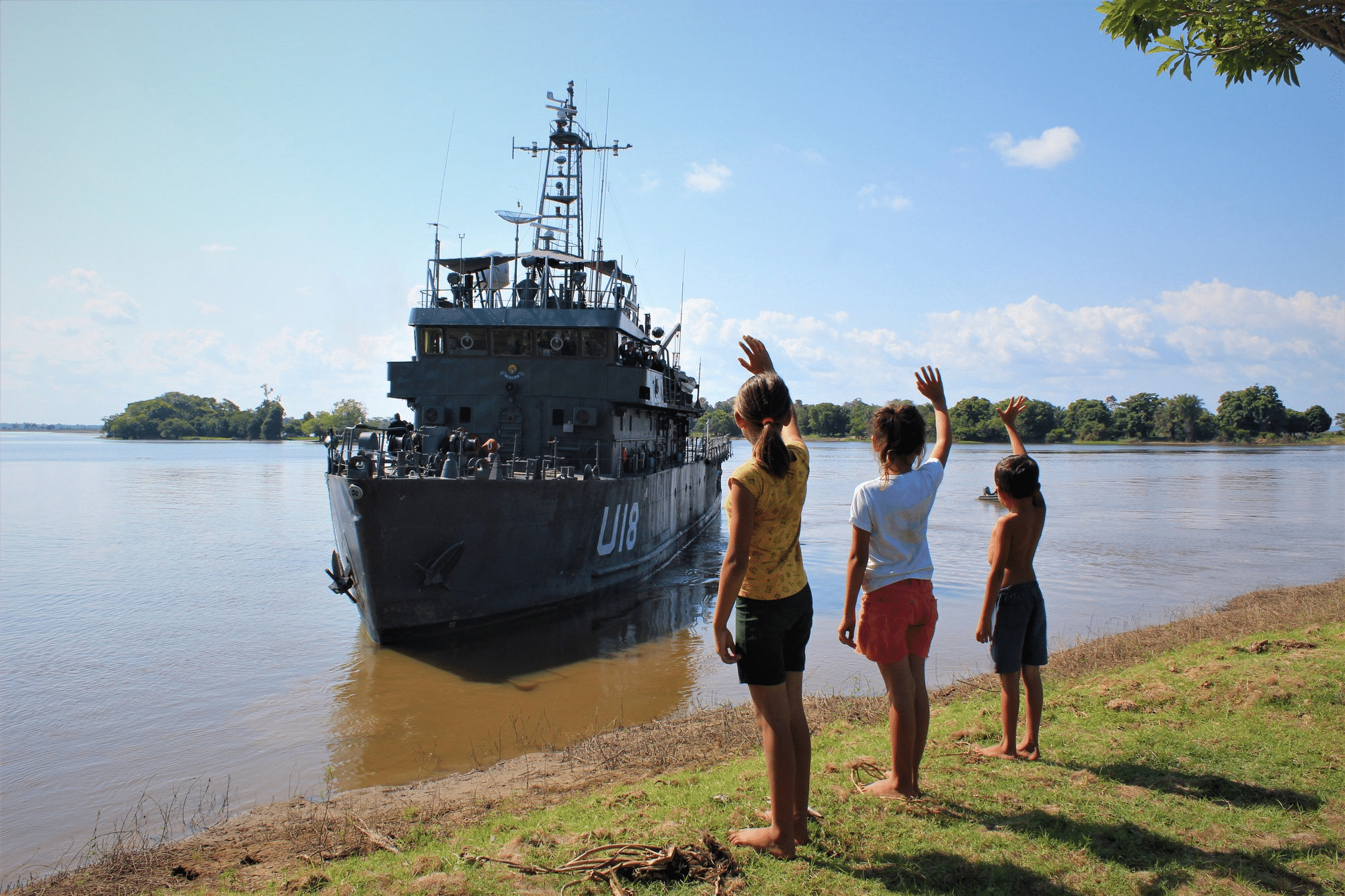 Navio Oswaldo Cruz A Embarca O Da Esperan A Na Regi O Amaz Nica