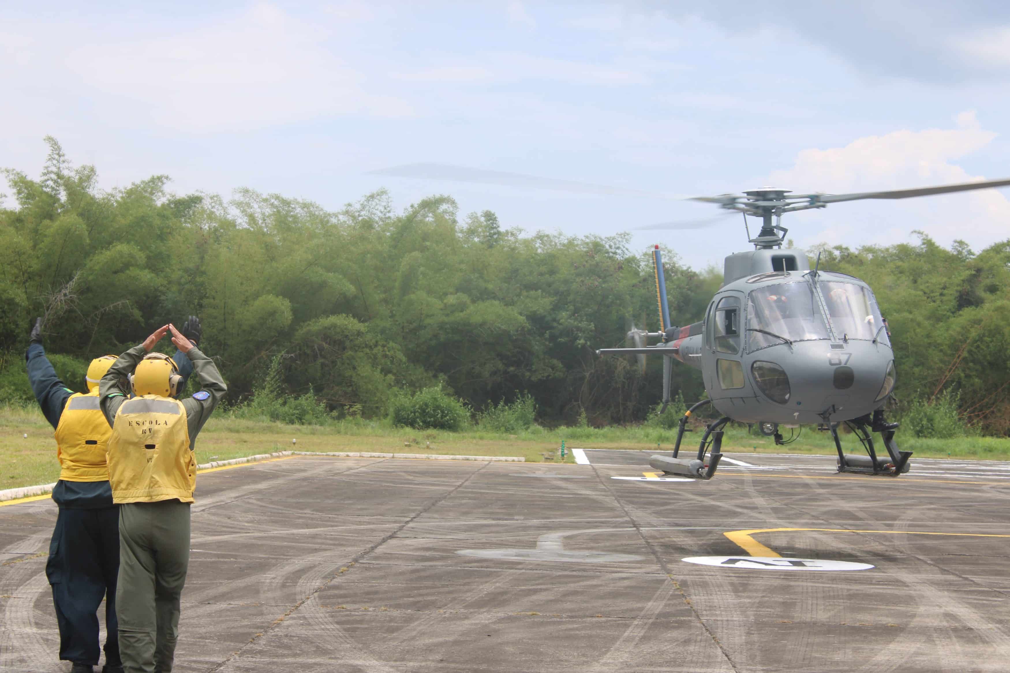 Base Naval de Aratu Eleva Padrões de Segurança com Requalificação ...